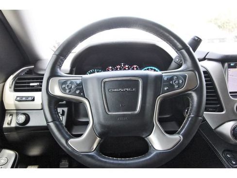 Used 2018 GMC Yukon Denali w/ Denali Ultimate Package RWD image 14