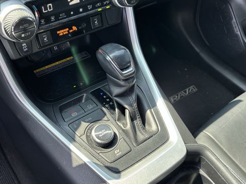 Used 2020 Toyota RAV4 XSE AWD/4WD image 27