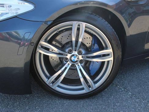 Used 2013 BMW M5 RWD image 9