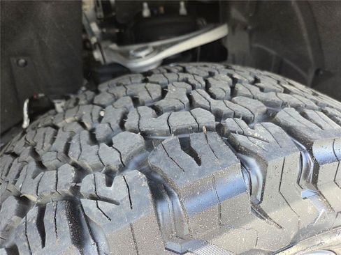 Used 2025 Ford Bronco Badlands AWD/4WD image 30