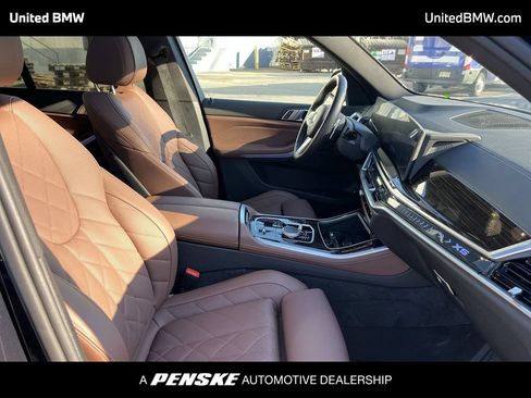 Used 2024 BMW X5 xDrive50e w/ M Sport Package AWD/4WD image 22
