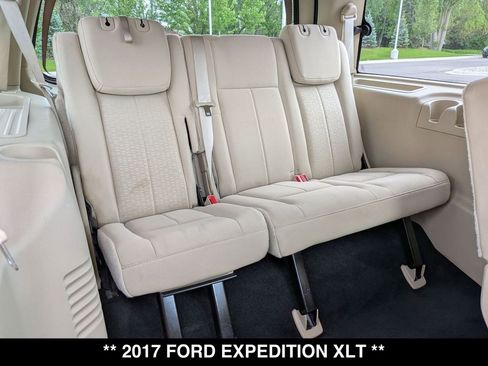 Used 2017 Ford Expedition XLT AWD/4WD image 28