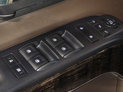 Used 2015 GMC Sierra 1500 Denali w/ Driver Alert Package image 27