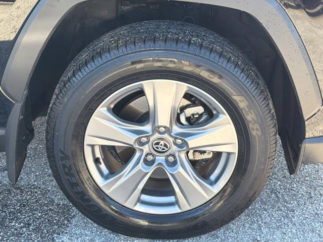 Used 2025 Toyota RAV4 XLE w/ Convenience Package FWD image 10