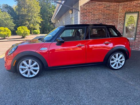 Used 2020 MINI Cooper S FWD image 7