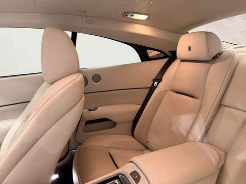 Used 2019 Rolls-Royce Wraith image 27