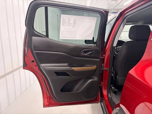 Used 2023 GMC Acadia SLE w/ LPO, Floor Liner Package AWD/4WD image 13