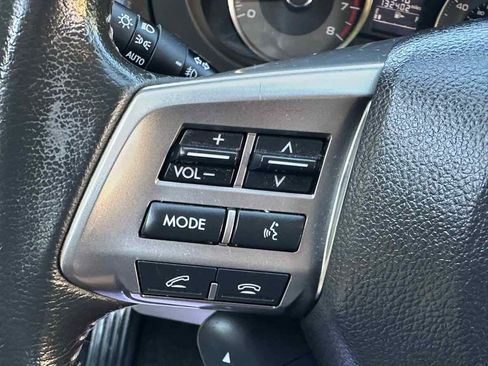 Used 2015 Subaru Forester 2.5i Limited image 29