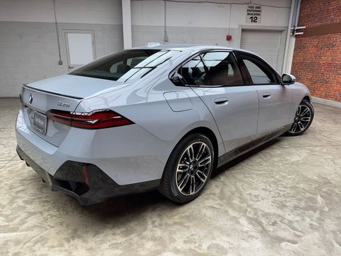 New 2027 BMW 530i xDrive AWD/4WD image 6