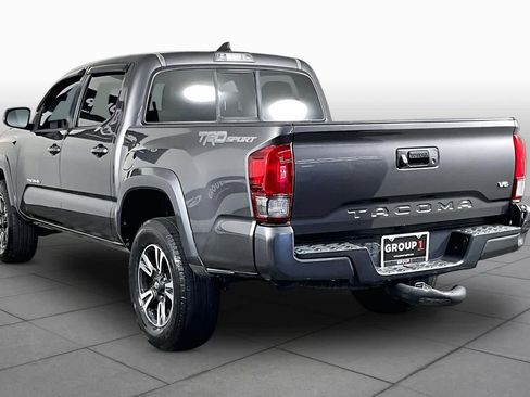 Used 2016 Toyota Tacoma TRD Sport w/ Towing Package RWD image 10