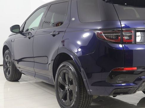 Used 2022 Land Rover Discovery Sport S R-Dynamic image 25