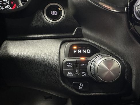 Used 2025 RAM 1500 Laramie AWD/4WD image 21