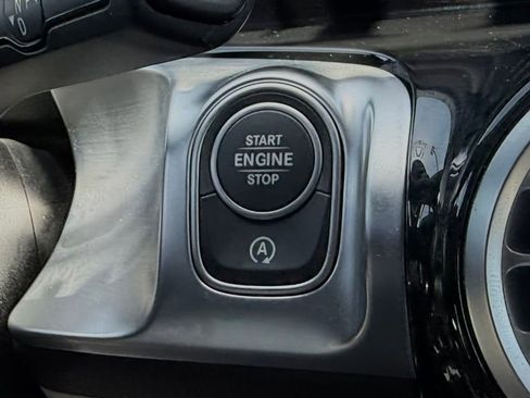 Certified 2026 Mercedes-Benz GLB 250 image 28