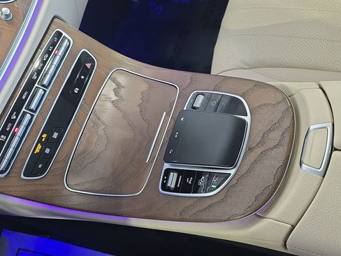 Certified 2021 Mercedes-Benz E 350 4MATIC Sedan image 27