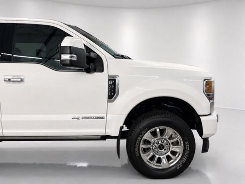 Used 2022 Ford F350 Limited w/ FX4 Off-Road Package AWD/4WD image 7