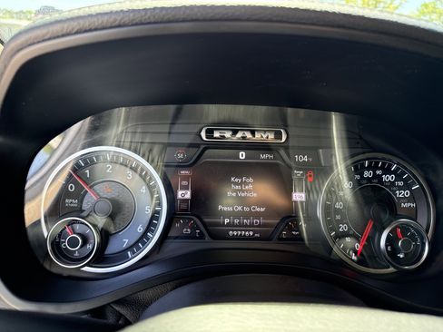 Used 2020 RAM 1500 Laramie image 27