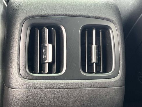 Used 2023 Hyundai Tucson Limited image 17