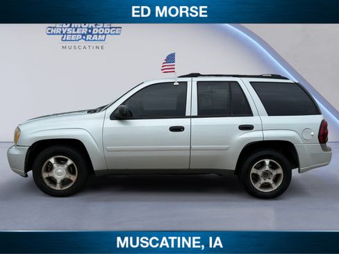 Used 2008 Chevrolet TrailBlazer 4WD image 2