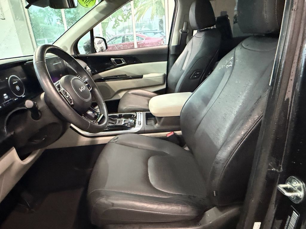 Used 2024 Kia Carnival SX Prestige FWD image 10