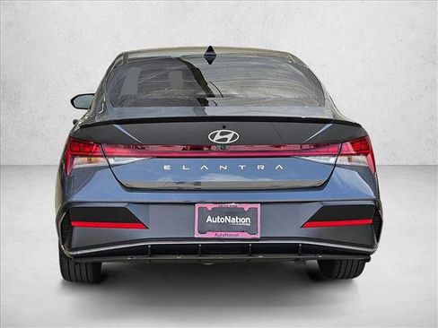 New 2026 Hyundai Elantra SEL Sport Premium image 7