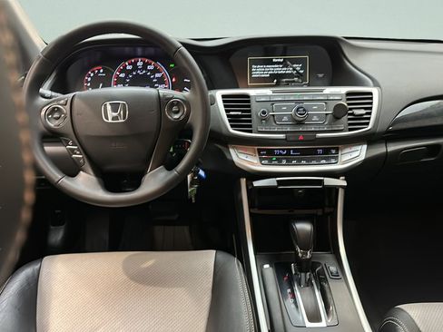 Used 2015 Honda Accord Sport image 22