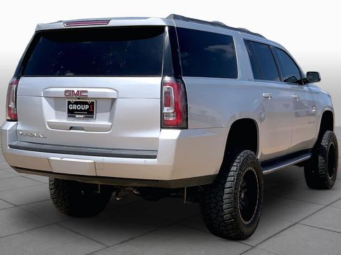 Used 2019 GMC Yukon XL SLT w/ Open Road Package AWD/4WD image 13