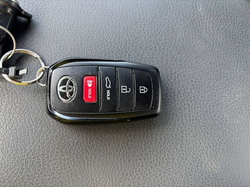 Used 2026 Toyota Camry SE FWD image 20
