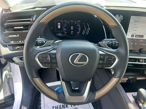 Used 2023 Lexus RX 350 Premium w/ Accessory Package AWD/4WD image 17
