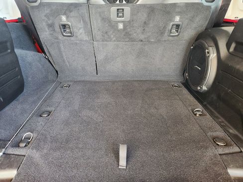 Used 2024 Jeep Wrangler Sport S image 32