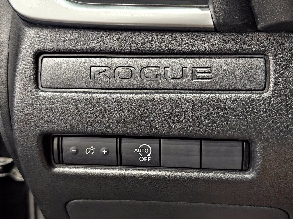 Used 2024 Nissan Rogue S AWD/4WD image 38