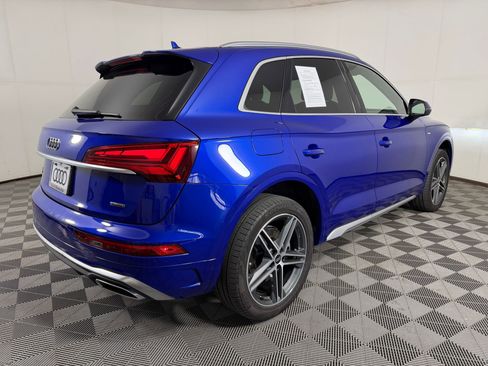 Used 2023 Audi Q5 e Premium Plus w/ Premium Plus Package AWD/4WD image 9