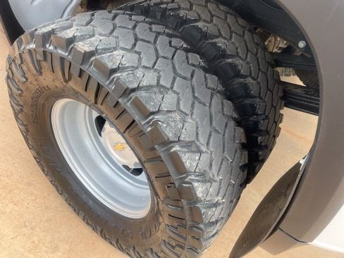 Used 2025 Chevrolet Silverado 3500 W/T image 8