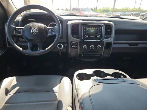 Used 2019 RAM 1500 Tradesman w/ Chrome Appearance Group RWD image 12