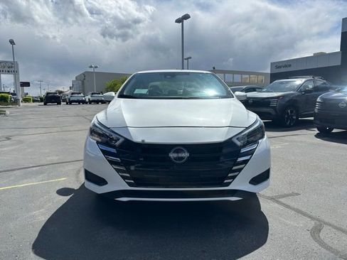 New 2025 Nissan Versa SV w/ Trunk Package FWD image 3