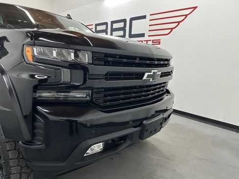 Used 2019 Chevrolet Silverado 1500 RST AWD/4WD image 2