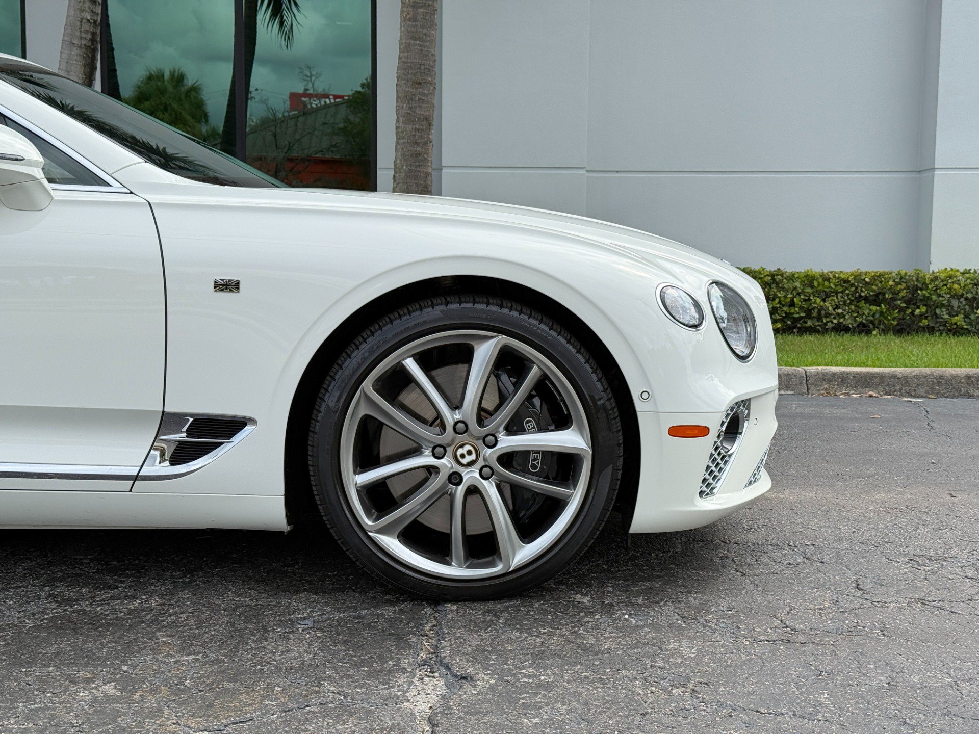 Used 2020 Bentley Continental GT AWD/4WD image 3