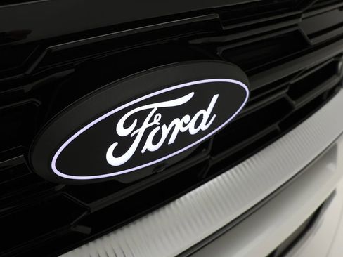 Used 2025 Ford Expedition Max Platinum w/ Platinum Ultimate Package image 36