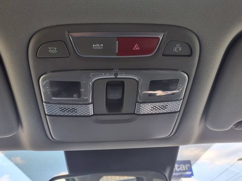Used 2025 Kia Telluride S FWD image 37