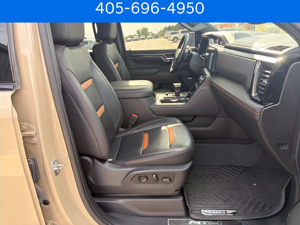Used 2023 GMC Sierra 1500 AT4 w/ AT4 Premium Package AWD/4WD image 34
