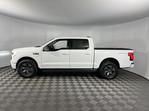 Used 2024 Ford F150 Lightning Flash w/ Max Trailer Tow Package image 9