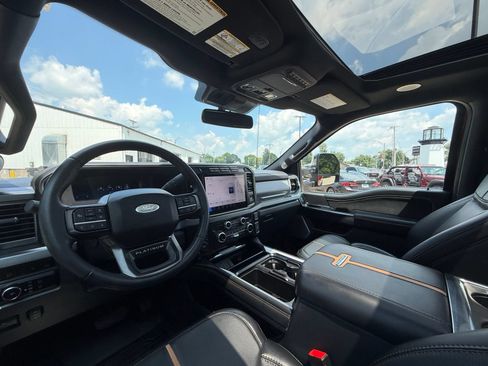 Used 2024 Ford F250 Platinum AWD/4WD image 17