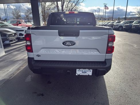 New 2026 Ford Maverick Lariat w/ Black Appearance Package image 5