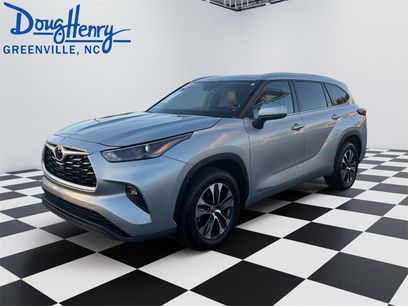 Used 2022 Toyota Highlander XLE