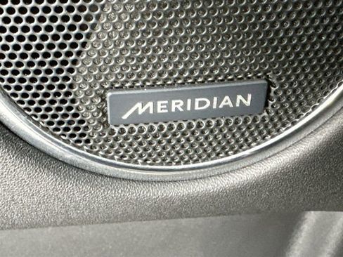 Used 2024 Land Rover Discovery Sport S image 20