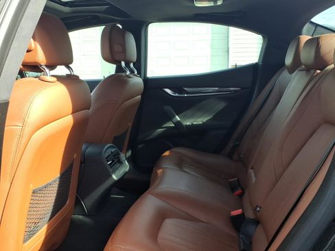 Used 2017 Maserati Ghibli RWD image 13