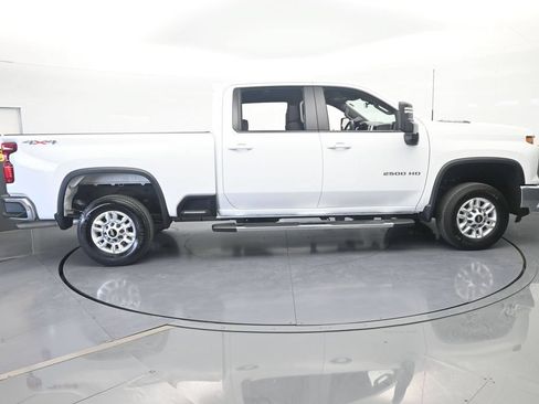 Used 2025 Chevrolet Silverado 2500 LT w/ Convenience Package AWD/4WD image 7