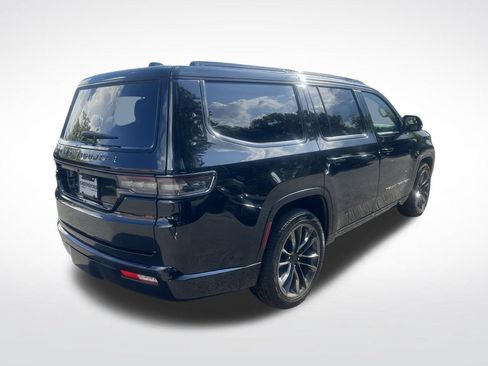 Used 2025 Jeep Grand Wagoneer Series III w/ Rear Seat Video Group 1 AWD/4WD image 6