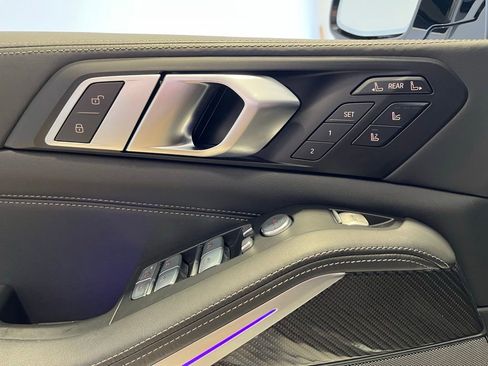 Used 2024 BMW X7 M60i w/ Executive Package image 18