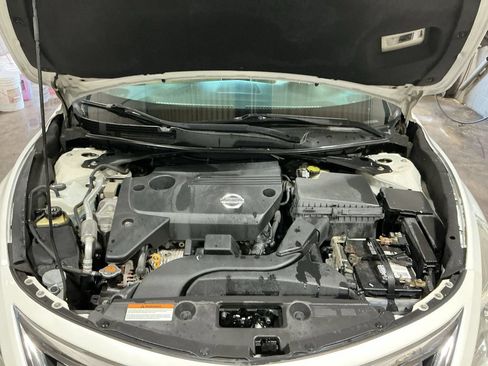 Used 2013 Nissan Altima 2.5 S FWD image 22