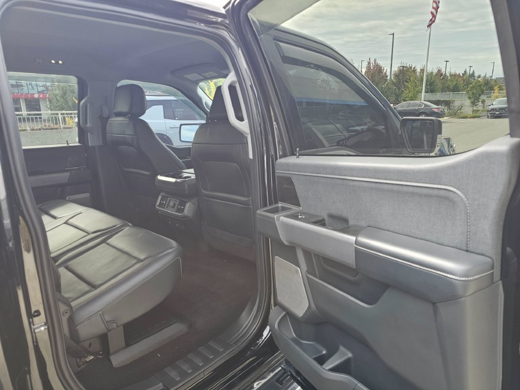 Used 2022 Ford F150 Lariat w/ Trailer Tow Package AWD/4WD image 15